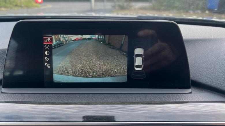 BMW 3 Series 330d xDrive Luxury 4dr Step Auto Diesel Saloon